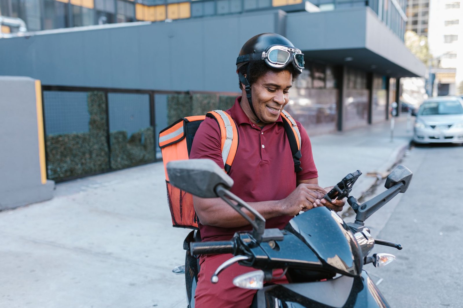 Seguro Porto Seguro para Moto: Vale a Pena para Entregador de Aplicativo?